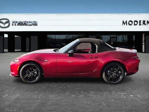 New 2026 MAZDA MX-5 Miata Club w/ Interior Package RWD image 2
