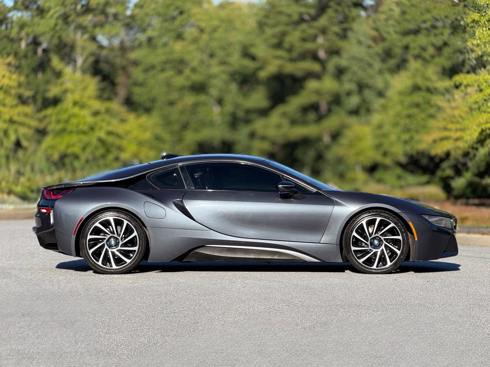 Used 2017 BMW i8 AWD/4WD image 12