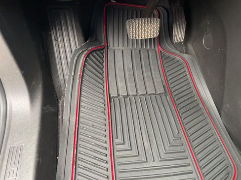 Used 2022 Chevrolet Equinox RS image 17