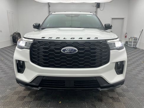 New 2026 Ford Explorer ST-Line w/ ST-Line Street Pack image 16