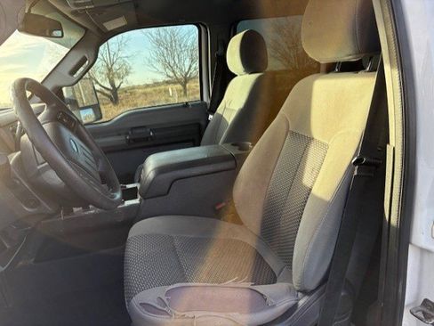 Used 2012 Ford F250 XLT w/ XLT Premium Pkg image 10