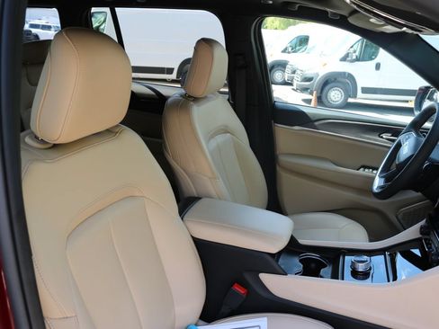 Used 2023 Jeep Grand Cherokee Limited RWD image 20