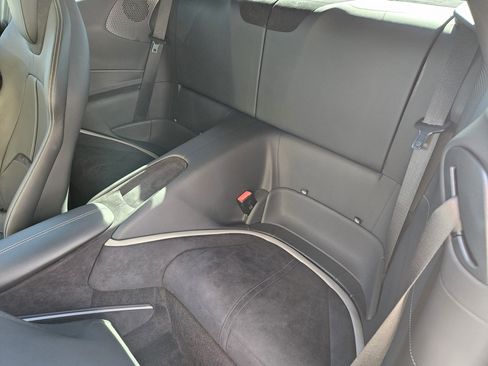 Used 2022 Ferrari Roma image 28