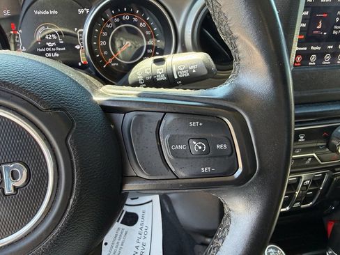 Used 2022 Jeep Wrangler Unlimited Sport AWD/4WD image 28