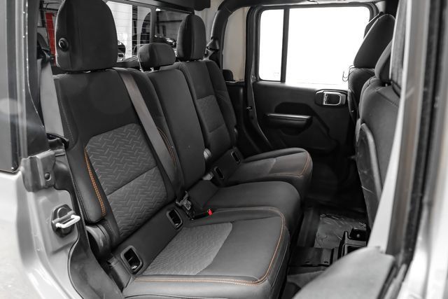 Used 2021 Jeep Gladiator Mojave AWD/4WD image 35