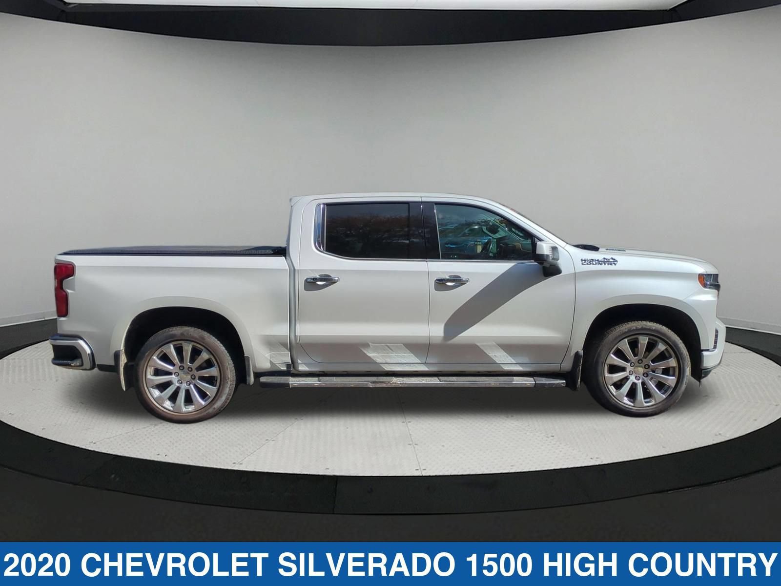 Used 2020 Chevrolet Silverado 1500 High Country w/ Technology Package AWD/4WD image 2