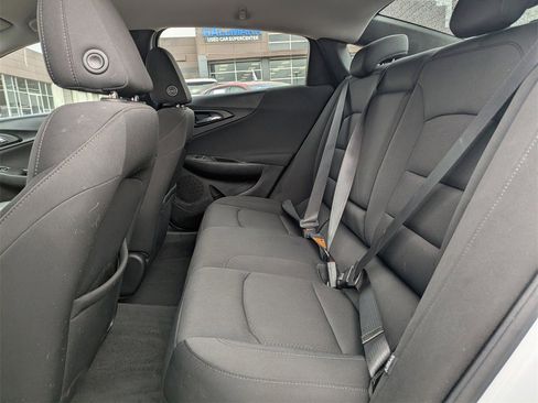 Used 2020 Chevrolet Malibu LT image 19