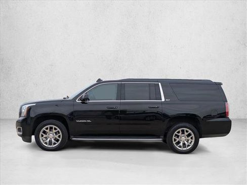 Used 2017 GMC Yukon XL SLT w/ Open Road Package image 8