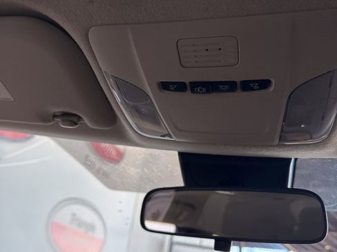 Used 2022 Toyota Corolla L image 40