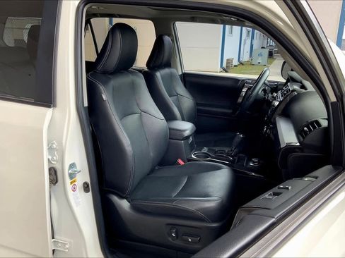 Used 2019 Toyota 4Runner Limited image 8
