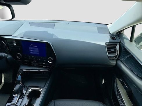 Used 2024 Lexus NX 250 FWD w/ Towing Package (2000 Lbs) image 18
