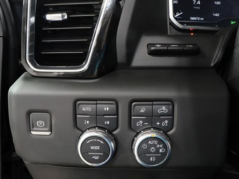 Used 2024 GMC Sierra 2500 Denali Ultimate image 18