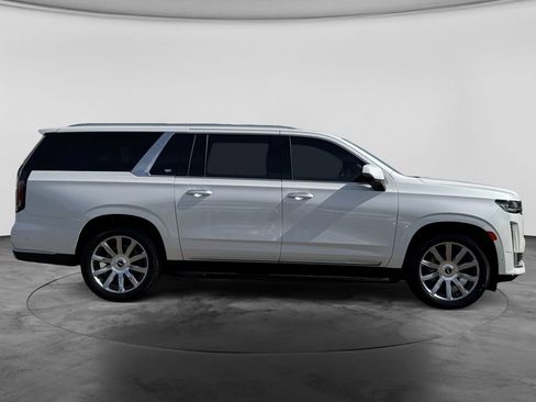 Used 2021 Cadillac Escalade ESV Premium Luxury Platinum w/ Heavy-Duty Trailer Package AWD/4WD image 9