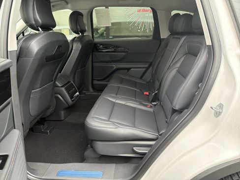 New 2026 Lincoln Nautilus Premier w/ Jet Appearance Package image 5