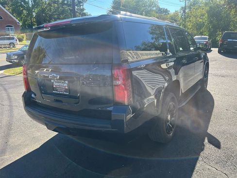 Used 2017 Chevrolet Suburban LS image 6