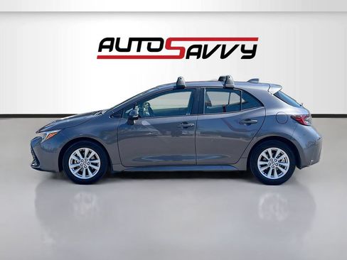 Used 2025 Toyota Corolla SE w/ SE Package FWD image 4