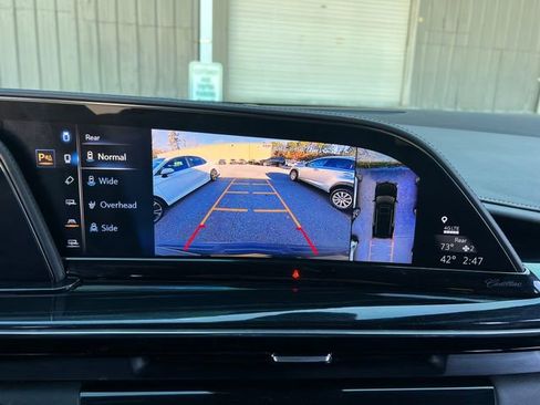 Used 2021 Cadillac Escalade ESV Sport w/ Driver Assist Tech Package image 29