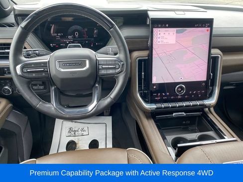 Certified 2025 GMC Yukon XL Denali Ultimate w/ LPO, Illumination Package AWD/4WD image 8