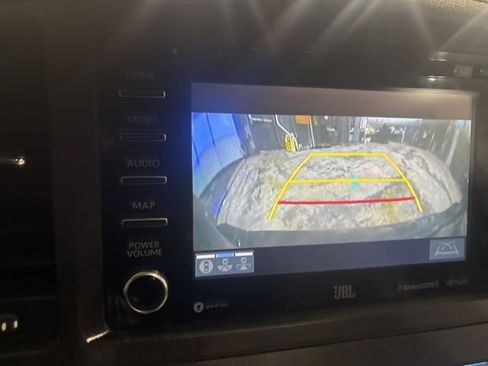 Used 2018 Toyota Sienna Limited Premium image 33