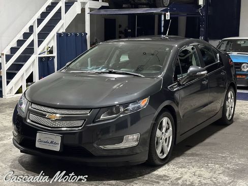 Used 2014 Chevrolet Volt FWD image 5