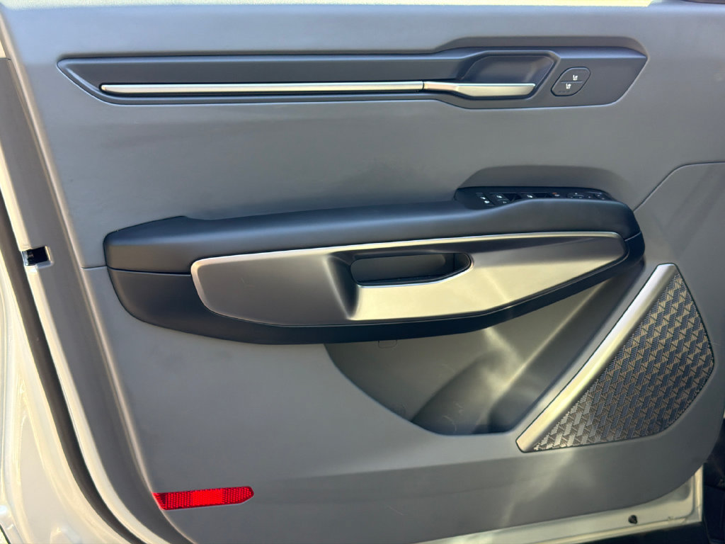 Used 2026 Kia EV9 Light RWD image 12