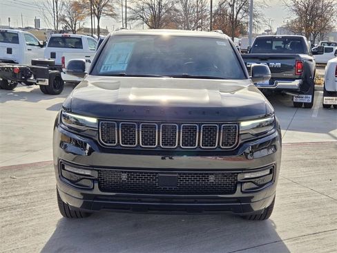 New 2025 Jeep Wagoneer L Series II w/ Premium Group I image 7