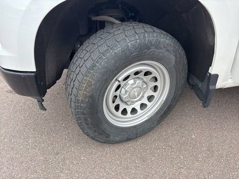 Used 2022 Chevrolet Silverado 1500 W/T w/ WT Value Package AWD/4WD image 9