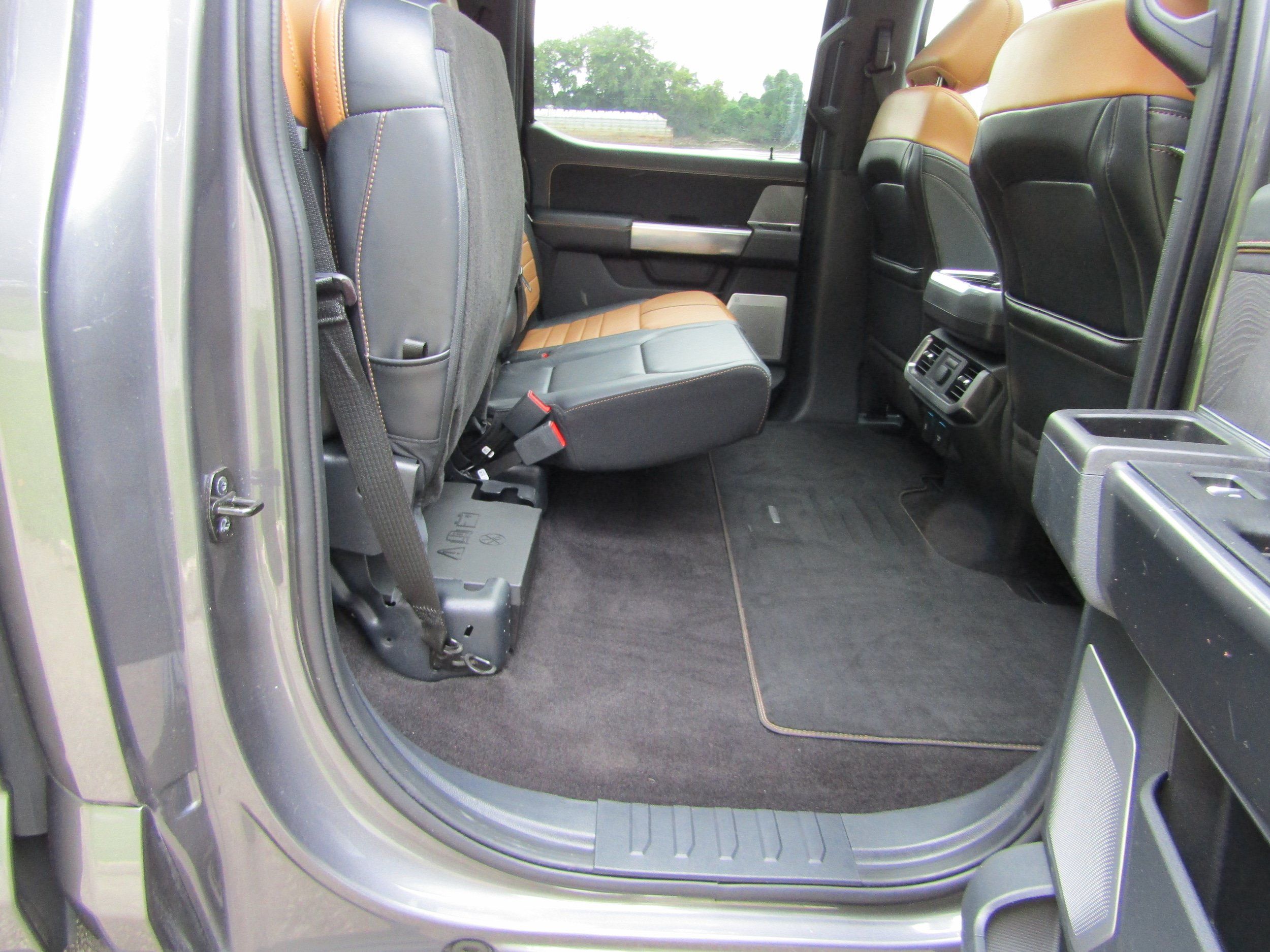 Used 2021 Ford F150 Platinum w/ Equipment Group 701A High AWD/4WD image 32