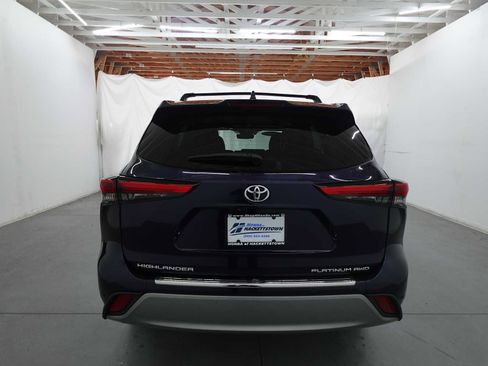 Used 2020 Toyota Highlander Platinum image 6
