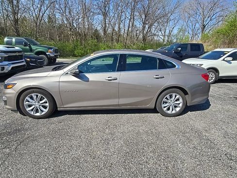Used 2024 Chevrolet Malibu LT image 3