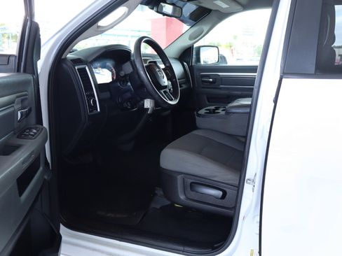 Used 2016 RAM 1500 Classic SLT image 14