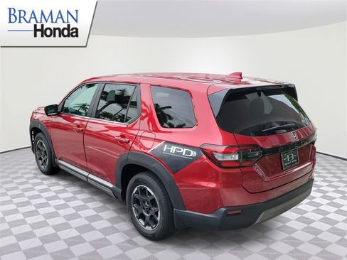 Certified 2024 Honda Pilot EX-L image 3