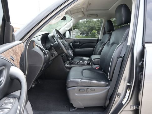 Used 2021 INFINITI QX80 Premium Select w/ All-Season Package AWD/4WD image 16