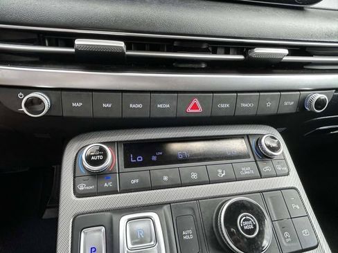 Used 2024 Hyundai Palisade SEL w/ Premium Package FWD image 25