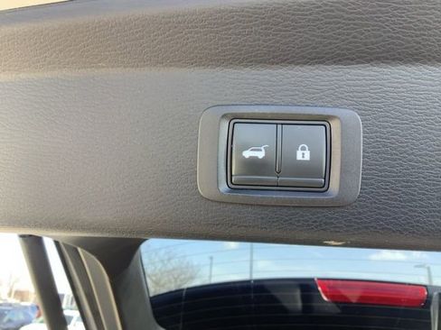 Used 2022 Mitsubishi Outlander SEL image 15