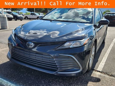 Used 2023 Toyota Camry LE FWD image 3