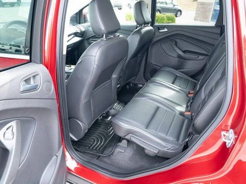 Used 2019 Ford Escape Titanium image 27