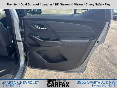 Used 2023 Chevrolet Traverse Premier AWD/4WD image 30