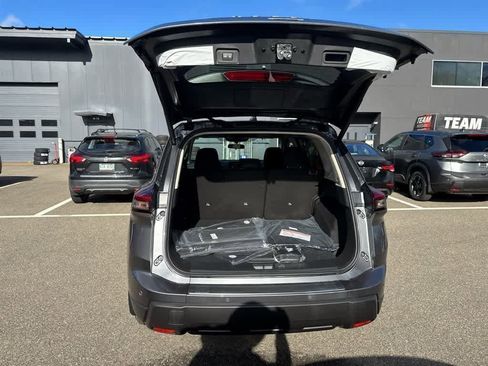 New 2026 Nissan Rogue SV image 7