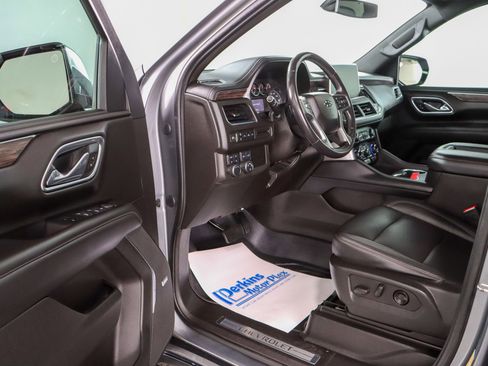 Used 2021 Chevrolet Suburban Z71 image 3