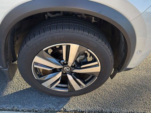 Used 2021 Nissan Rogue Platinum image 37