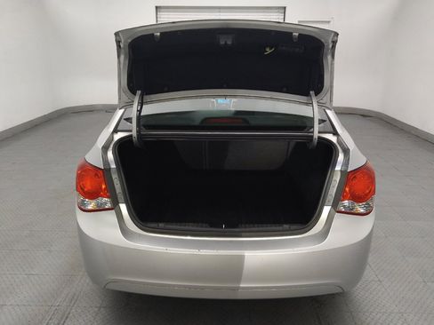 Used 2015 Chevrolet Cruze LS FWD image 29
