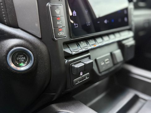 Used 2019 Chevrolet Silverado 1500 LT Trail Boss image 31