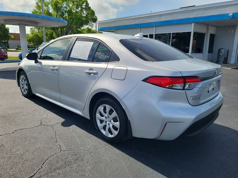 Used 2026 Toyota Corolla LE FWD image 3