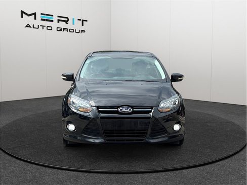 Used 2014 Ford Focus Titanium FWD image 3