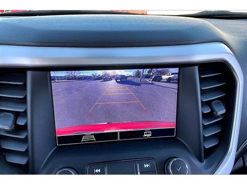 Used 2023 GMC Acadia SLE w/ Driver Convenience Package image 14