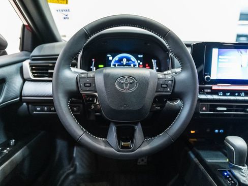 Certified 2026 Toyota Camry Hybrid FWD image 16