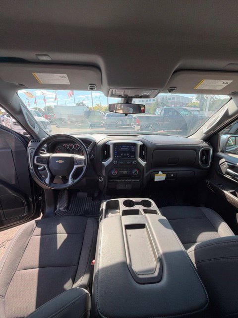 Used 2021 Chevrolet Silverado 1500 LT AWD/4WD image 18