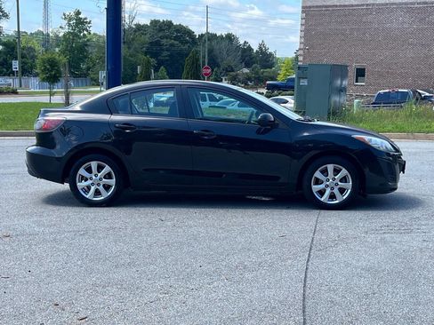 Used 2011 MAZDA MAZDA3 i Touring FWD image 4