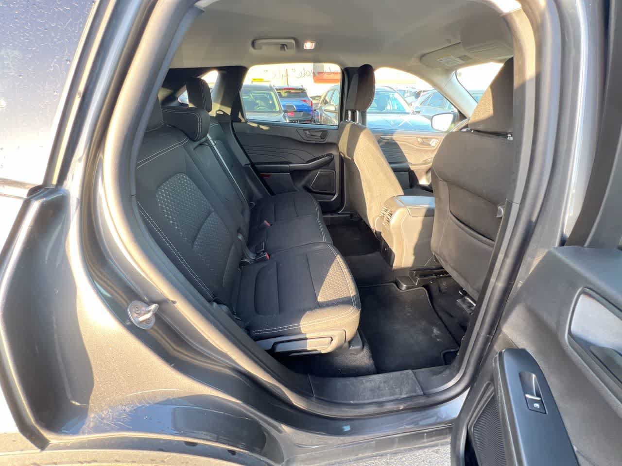 Used 2025 Ford Escape Active AWD/4WD image 27